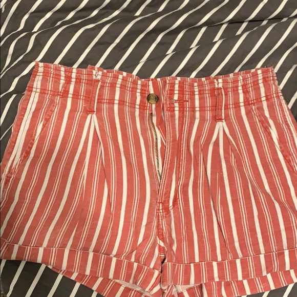 Striped shorts - Picture 2 of 3
